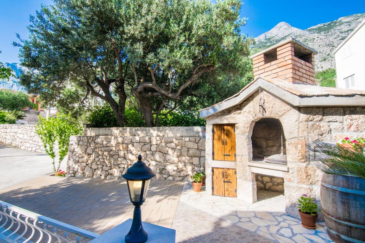 Apartment Iva With Sea View Makarska Ngoại thất bức ảnh
