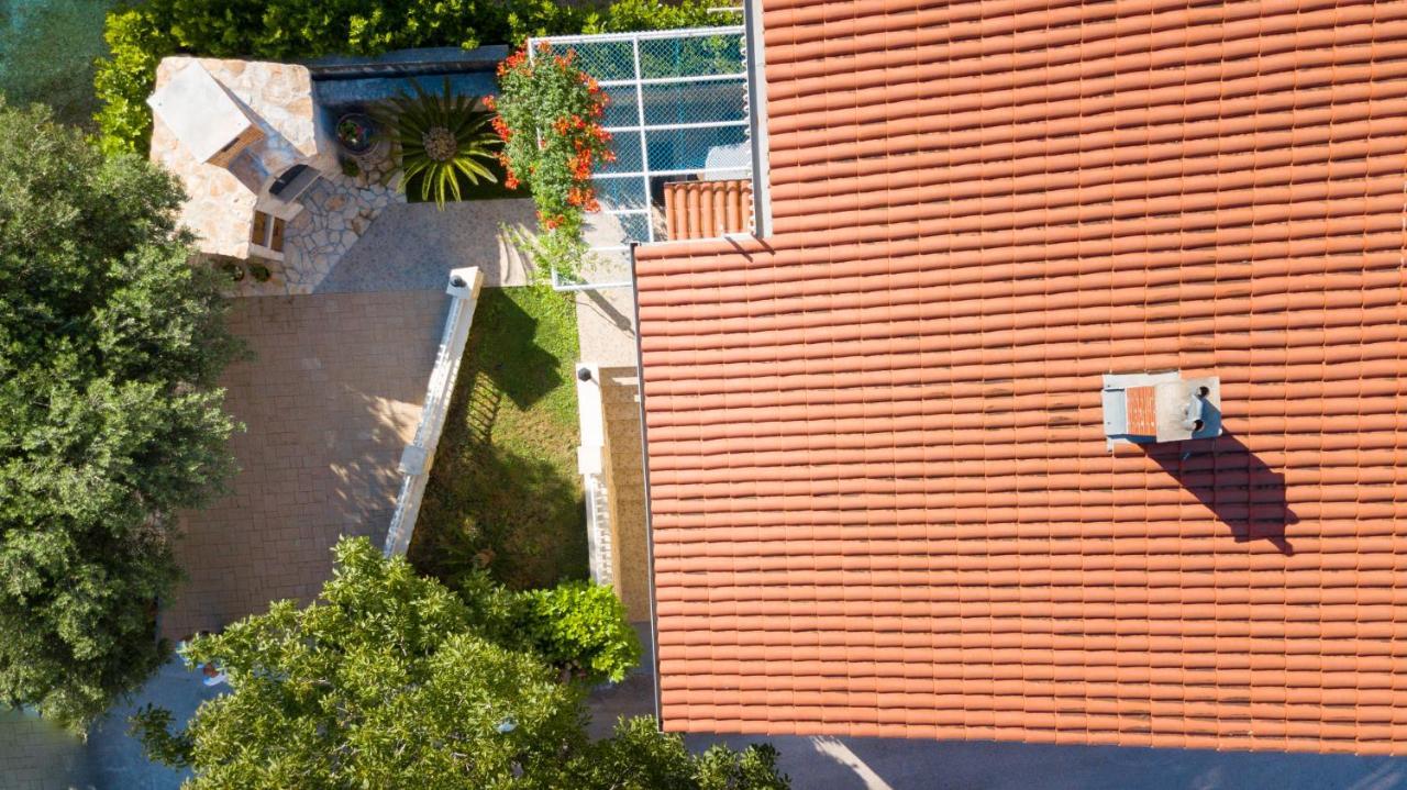 Apartment Iva With Sea View Makarska Ngoại thất bức ảnh
